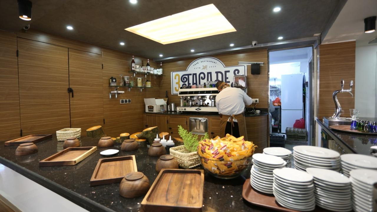 Les 3 Façades café-restaurant fit-out, Meknes